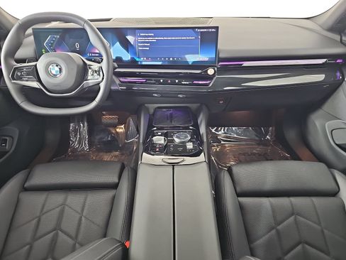 Used 2026 BMW 530i RWD image 11
