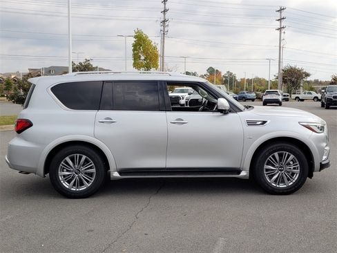 Used 2020 INFINITI QX80 Luxe w/ Proassist Package image 2