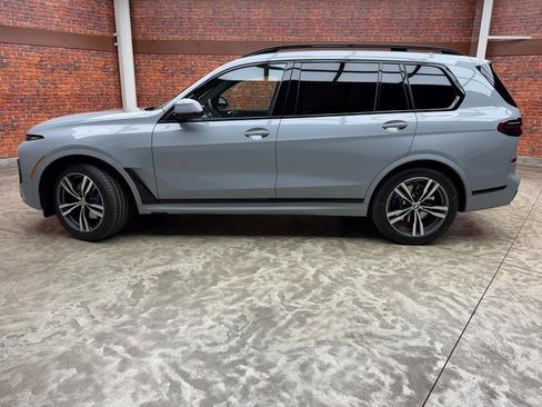 New 2026 BMW X7 xDrive40i image 2