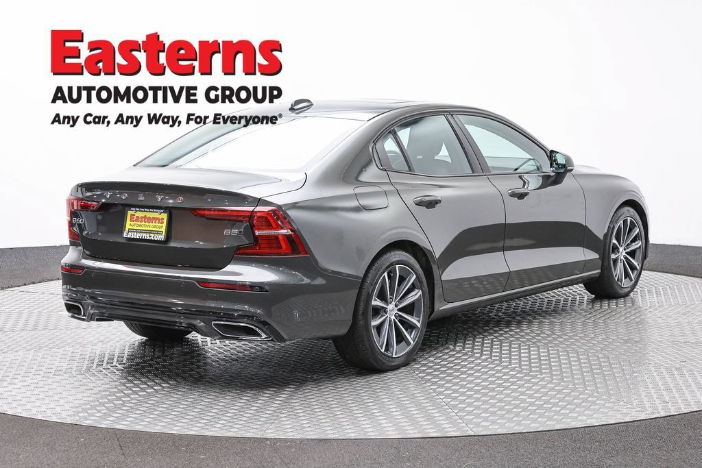 Used 2022 Volvo S60 B5 Inscription AWD/4WD image 7