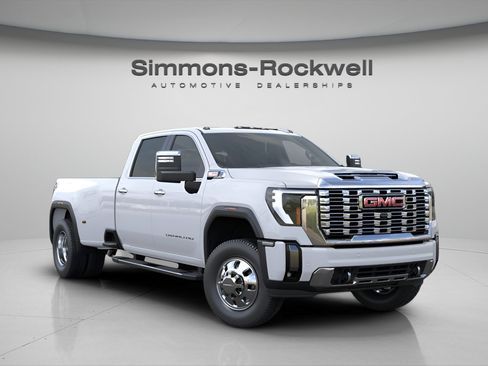 New 2026 GMC Sierra 3500 Denali w/ Technology Package AWD/4WD image 7