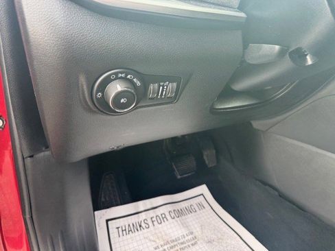 Used 2025 Jeep Compass Latitude image 14