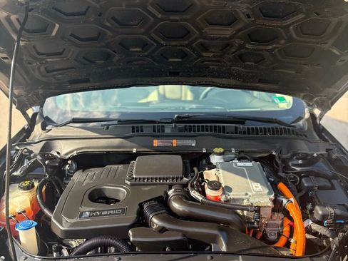 Used 2019 Ford Fusion SE image 41