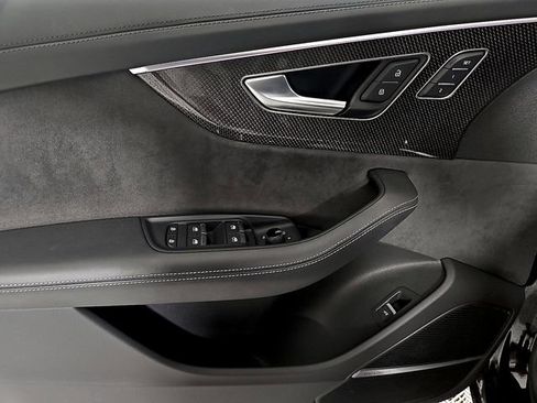 Used 2023 Audi SQ8 Prestige image 13