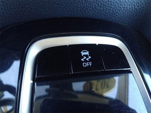 Certified 2024 Toyota Corolla LE image 24