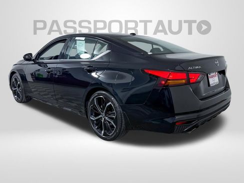 Certified 2024 Nissan Altima 2.5 SR image 5