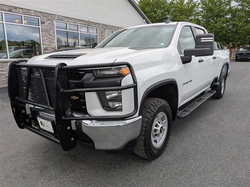 Used 2023 Chevrolet Silverado 2500 W/T w/ WT Convenience Package AWD/4WD image 2