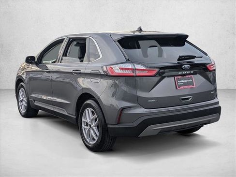Used 2023 Ford Edge SEL image 8