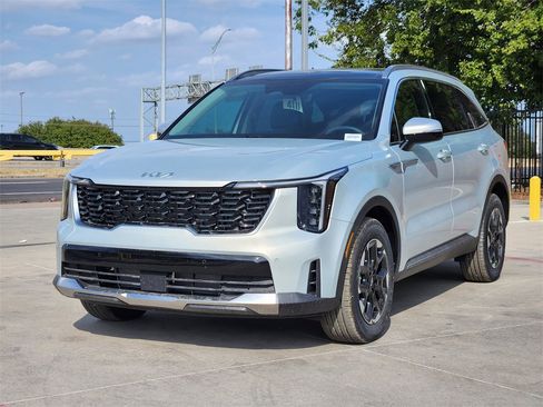 New 2026 Kia Sorento S w/ S Panoramic Sunroof Package image 2