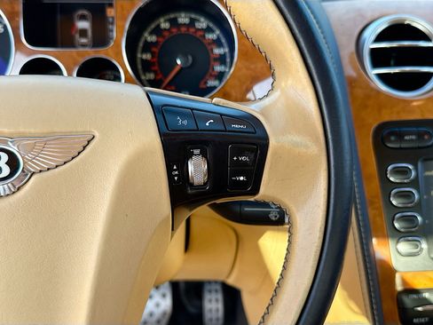 Used 2011 Bentley Continental GTC image 38