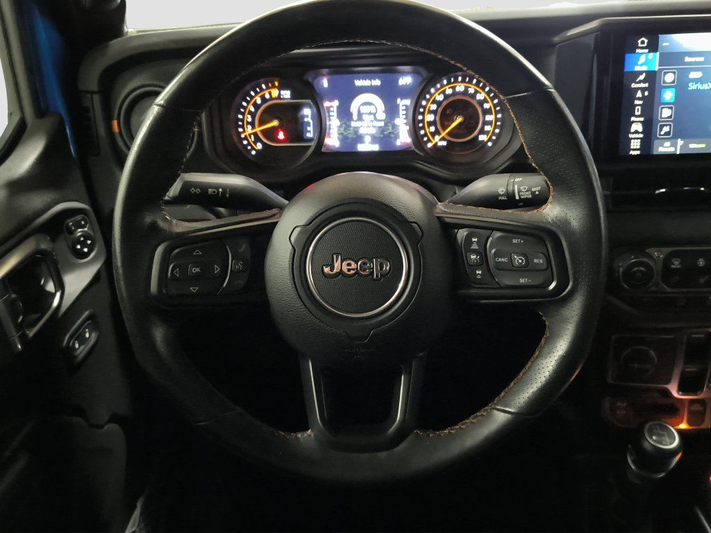 Used 2024 Jeep Gladiator Mojave w/ Technology Group AWD/4WD image 13