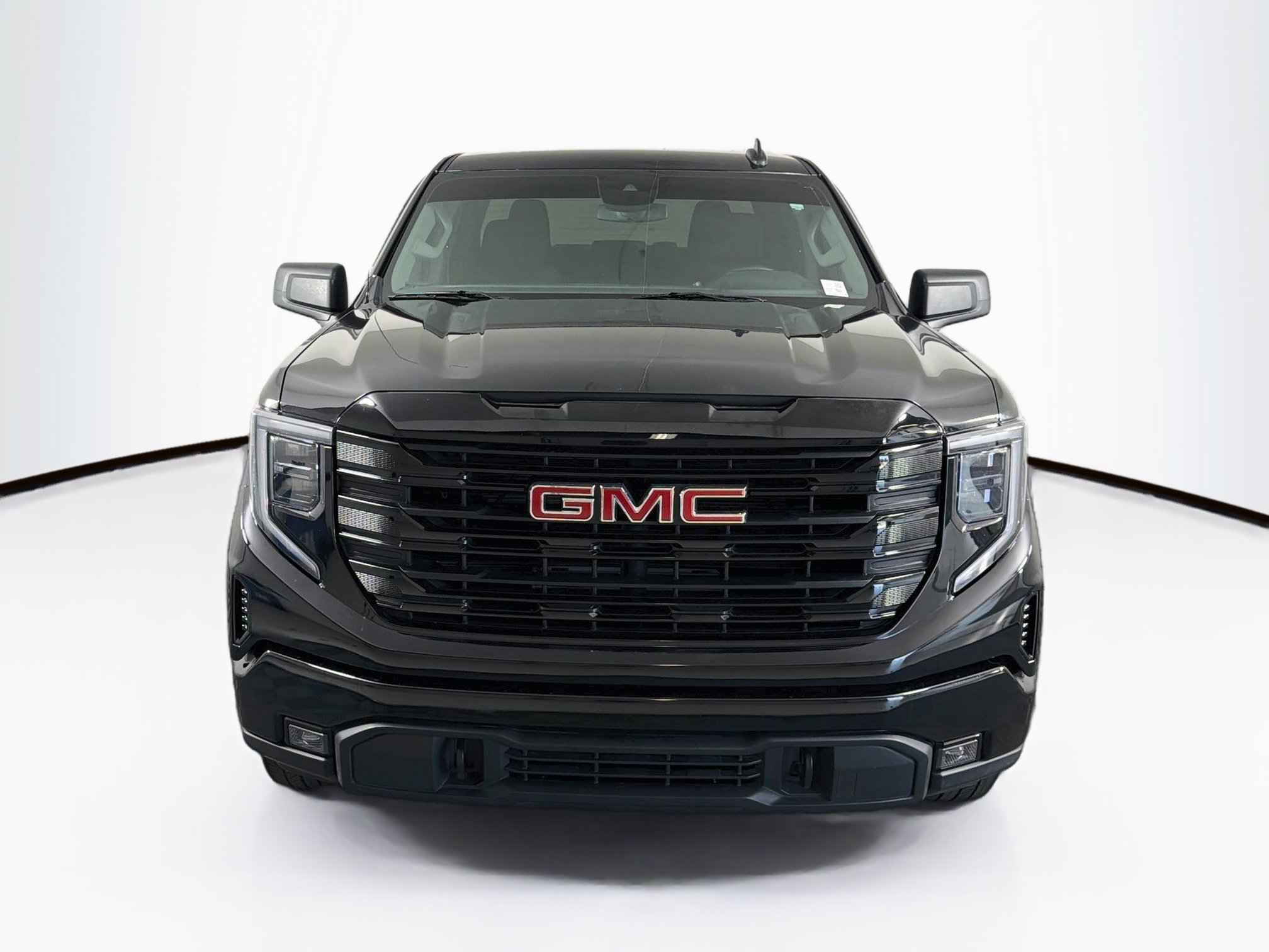 Used 2024 GMC Sierra 1500 Elevation AWD/4WD image 2