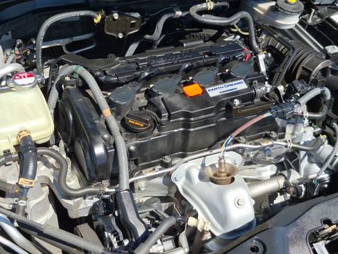 Used 2019 Honda Civic Sport image 21