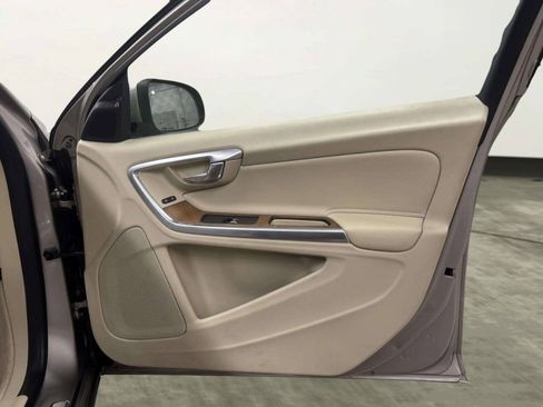 Used 2016 Volvo S60 T5 Premier AWD/4WD image 17