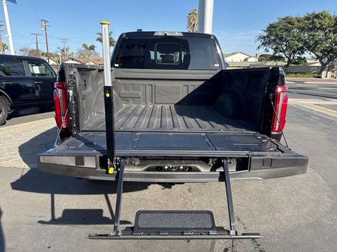 Used 2025 Ford F150 Raptor AWD/4WD image 7