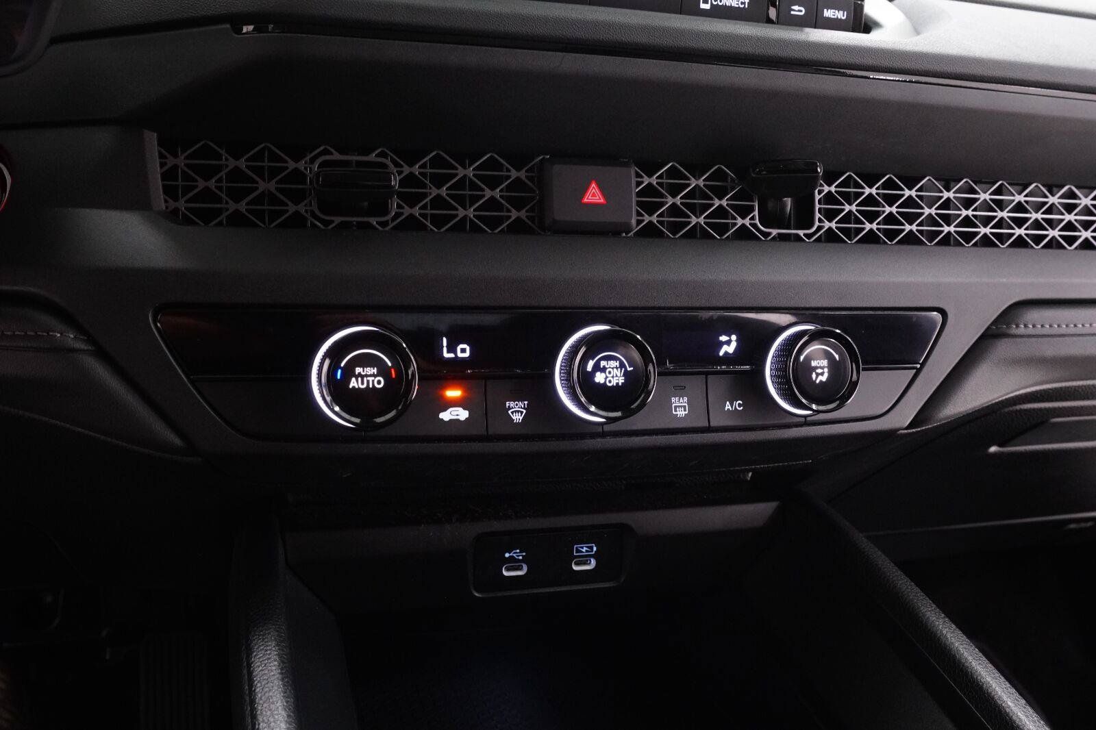 Used 2025 Honda Accord LX image 16