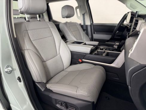 Used 2024 Toyota Tundra Limited image 37