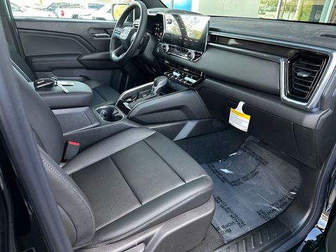 New 2026 GMC Canyon Elevation w/ Convenience Package image 16