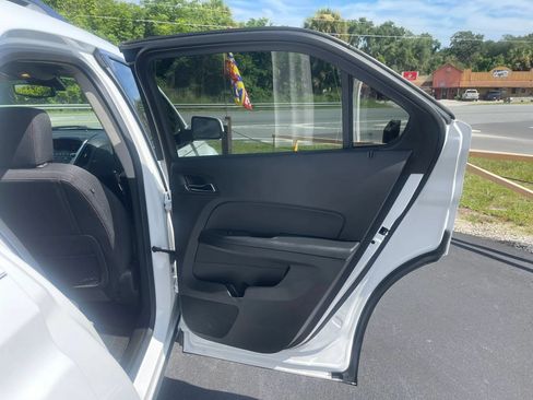 Used 2017 Chevrolet Equinox LT w/ Convenience Package FWD image 17