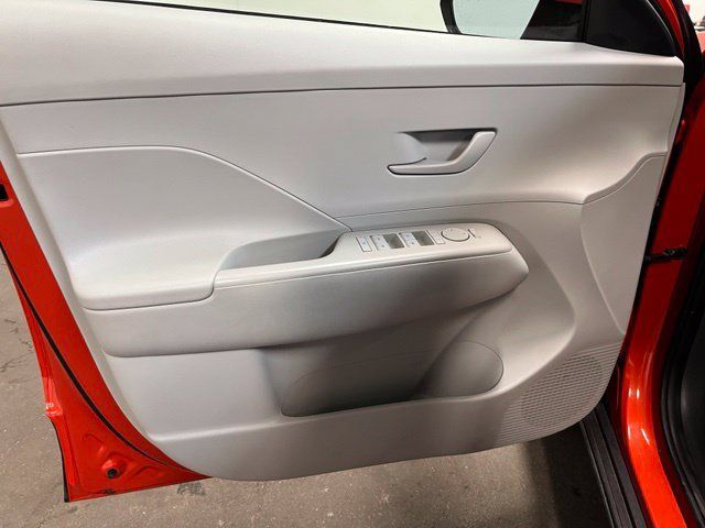 Used 2024 Hyundai Kona SEL FWD image 20