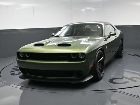Used 2022 Dodge Challenger SRT Hellcat Redeye RWD image 11