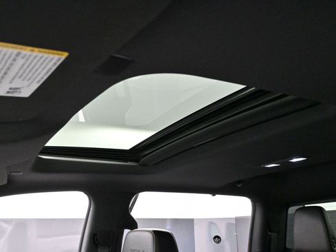 Used 2019 GMC Sierra 1500 AT4 w/ AT4 Premium Package image 32