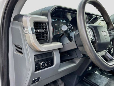 Used 2023 Ford F250 XL w/ FX4 Off-Road Package AWD/4WD image 10