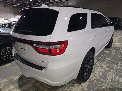 Certified 2022 Dodge Durango GT image 3