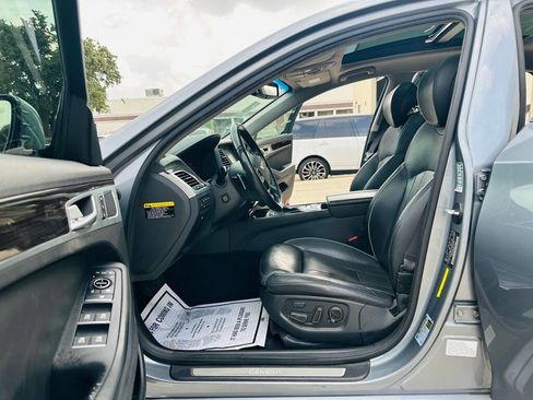 Used 2015 Hyundai Genesis 3.8 w/ Option Group 03 image 13