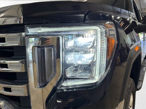 Used 2022 GMC Sierra 2500 SLE image 13
