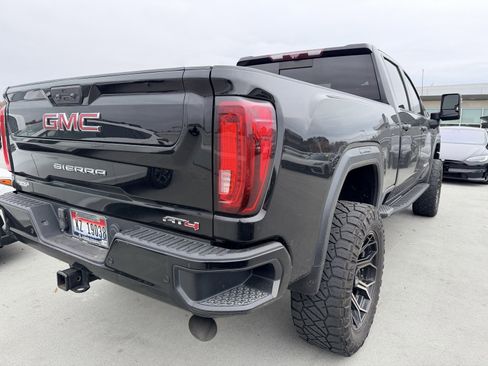 Used 2021 GMC Sierra 2500 AT4 w/ AT4 Premium Plus Package image 5