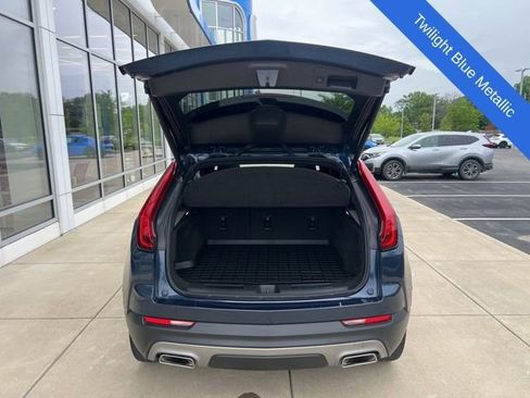 Used 2022 Cadillac XT4 Premium Luxury w/ Enhanced Visibility Package AWD/4WD image 8