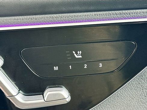 Used 2025 Mercedes-Benz GLC 300 4MATIC image 19