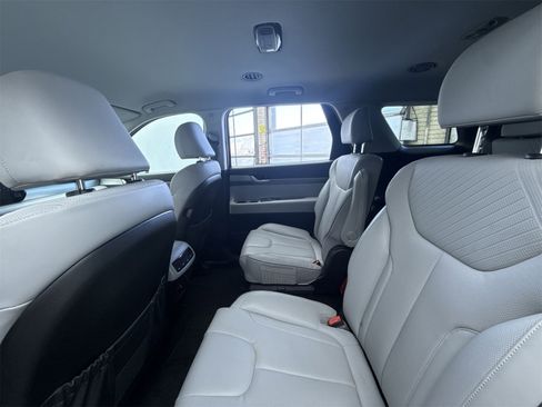Used 2024 Hyundai Palisade SEL image 32