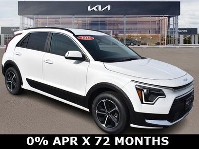 New 2025 Kia Niro EX