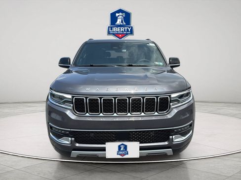 Certified 2024 Jeep Wagoneer L Series II w/ Flexible Seating Group AWD/4WD image 2