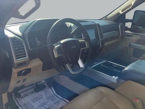 Used 2017 Ford F250 Lariat w/ Lariat Ultimate Package AWD/4WD image 18