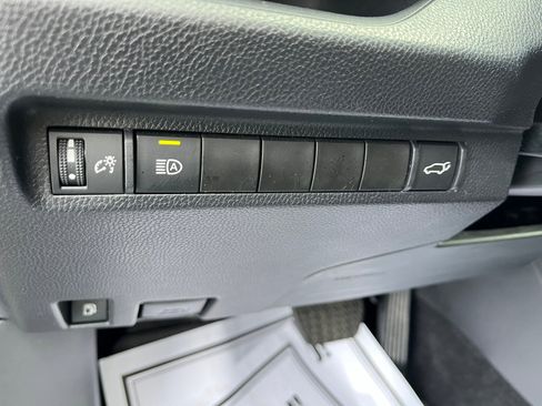 Used 2024 Toyota RAV4 XLE image 12