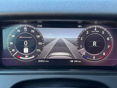 Used 2018 Land Rover Range Rover Velar R-Dynamic SE image 22