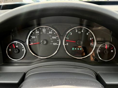 Used 2011 Jeep Liberty Sport AWD/4WD image 28