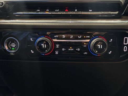 Certified 2024 Chevrolet Silverado 1500 LT AWD/4WD image 29