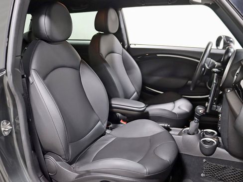 Used 2013 MINI Cooper S image 24