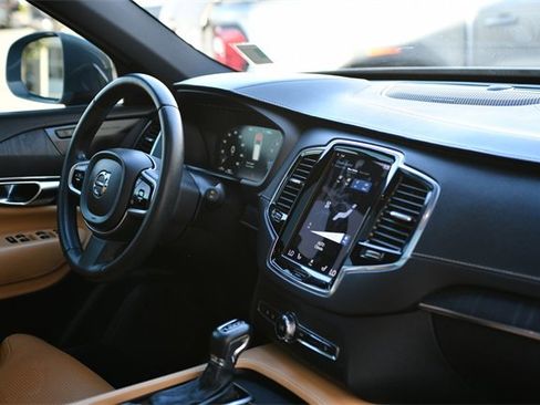 Used 2021 Volvo XC90 T6 Inscription w/ Protection Package Premier image 30