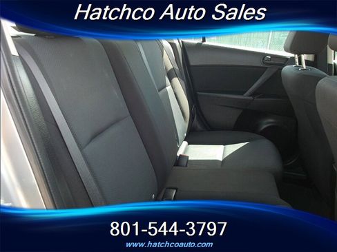 Used 2011 MAZDA MAZDA3 i Sport FWD image 31