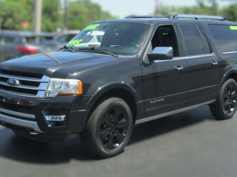 Used 2015 Ford Expedition EL Platinum AWD/4WD image 2