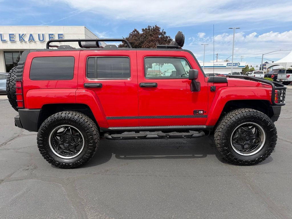 Used 2006 HUMMER H3 AWD/4WD image 2