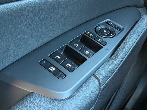 Used 2026 Kia Sportage SX image 25