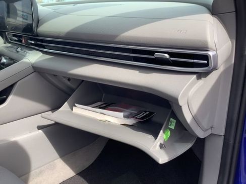 Used 2023 Hyundai Elantra SEL w/ Convenience Package image 38