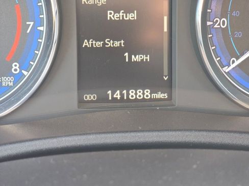 Used 2017 Toyota Corolla SE FWD image 26