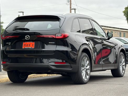 New 2026 MAZDA CX-90 Plug-In Hybrid w/ Preferred AWD/4WD image 4